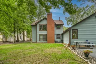 221 Talsman Dr, Canfield, OH 44406 - Photo 4