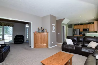 2752 Pinegate Drive, Norton, OH 44203 - Photo 10