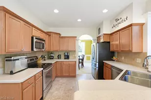 2200 Hunting Valley Ln, Streetsboro, OH 44241 - Photo 18