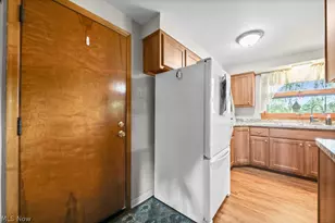 3568 Mountview Ave, Alliance, OH 44601 - Photo 8