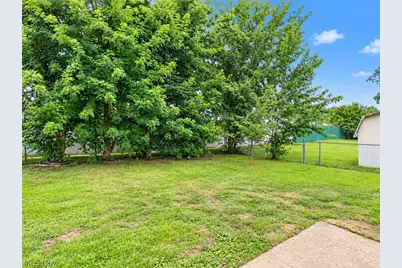 5605 Chagrin Drive, Mentor on the Lake, OH 44060 - Photo 24