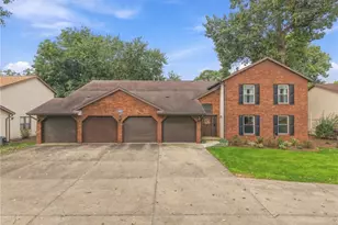 1818 Harbour Cir NW, Canton, OH 44708 - Photo 1