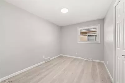 1058 W 29th Street, Lorain, OH 44052 - Photo 18