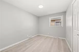 1058 W 29th St, Lorain, OH 44052 - Photo 18