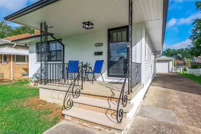 1058 W 29th Street, Lorain, OH 44052 - Photo 2