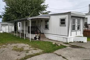 8162 Russell Ln, Loveland, OH 44144 - Photo 1
