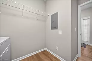 132 Acorn LN, Elyria, OH 44035 - Photo 6
