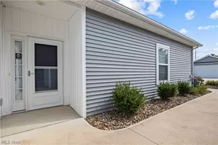 132 Acorn LN, Elyria, OH 44035 - Photo 38