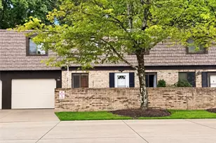 621 Tollis Pkwy, Grandview Heights, OH 44147 - Photo 1