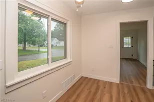 2325 Eastlawn Ave, Akron, OH 44305 - Photo 10