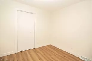 2325 Eastlawn Ave, Akron, OH 44305 - Photo 20