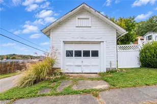 703 N 4th St, Dennison, OH 44621 - Photo 22