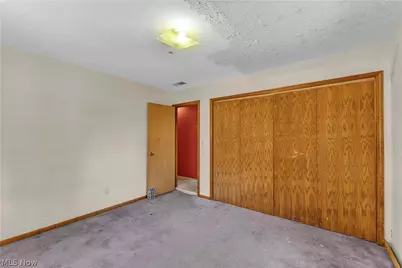 8935 Oberlin Road, Elyria, OH 44035 - Photo 12