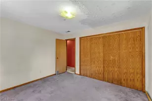 8935 Oberlin Rd, Elyria, OH 44035 - Photo 12