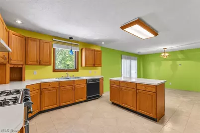 8935 Oberlin Road, Elyria, OH 44035 - Photo 8