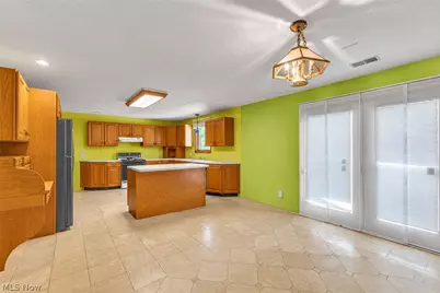 8935 Oberlin Road, Elyria, OH 44035 - Photo 6