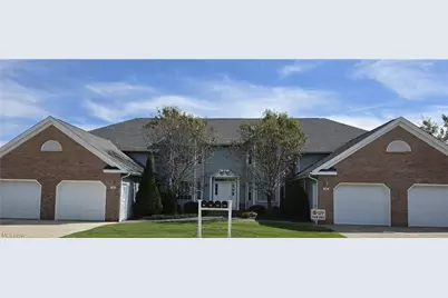 736 Tollis Parkway, Grandview Heights, OH 44147 - Photo 2