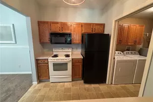7266 Village Dr, Mentor, OH 44060 - Photo 14