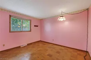 5715 Skyline Dr, Green Hills, OH 44131 - Photo 24