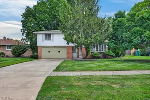 5715 Skyline Dr, Green Hills, OH 44131 - Photo 1