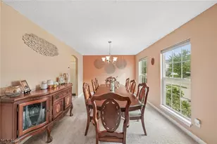 7680 Woodpath Dr, Hudson, OH 44236 - Photo 8