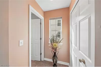 7680 Woodpath Drive, Hudson, OH 44236 - Photo 6