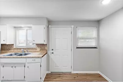 3293 7th Street, Cuyahoga Falls, OH 44221 - Photo 8
