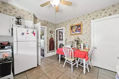 85 Youtz Avenue, Akron, OH 44301 - Photo 22