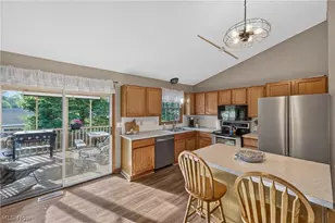 136 Joel Dr, Mogadore, OH 44260 - Photo 4