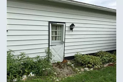 4911 Woodside Avenue NW, Canton, OH 44709 - Photo 8