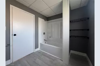 734 Main Street, Bridgeport, OH 43912 - Photo 12