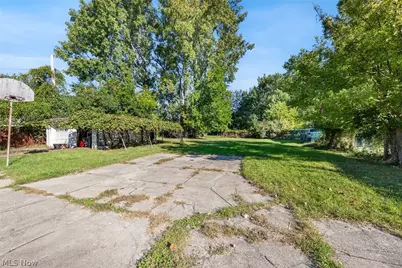 17422 Puritas Avenue, Loveland, OH 44135 - Photo 40