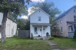 522 S 10th St, Coshocton, OH 43812 - Photo 1