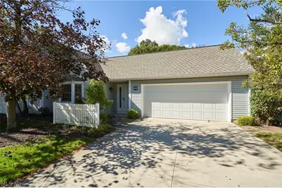 910 Wellsley Lane, Akron, OH 44313 - Photo 2