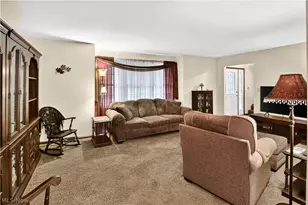 211 Beacon Hill Blvd, Northfield, OH 44067 - Photo 6