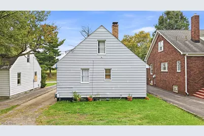 1946 Connecticut Avenue, Youngstown, OH 44509 - Photo 6