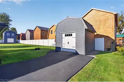 2423 Linwood Drive, Ashtabula, OH 44004 - Photo 42
