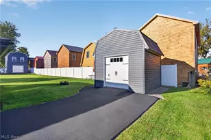 2423 Linwood Dr, Ashtabula, OH 44004 - Photo 42