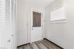 252 17th St NW, Barberton, OH 44203 - Photo 18