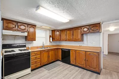 2456 Delaware Avenue, Akron, OH 44312 - Photo 8