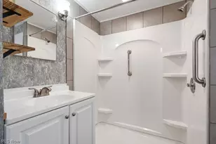 2456 Delaware Ave, Akron, OH 44312 - Photo 16