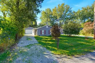 2456 Delaware Ave, Akron, OH 44312 - Photo 2