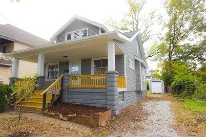 8216 Vineyard Avenue, Loveland, OH 44105 - Photo 2