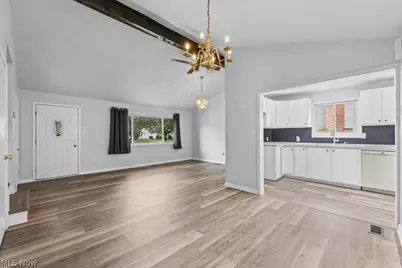 5713 Vickie Lane, Huber Heights, OH 44146 - Photo 8