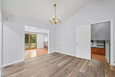 5713 Vickie Lane, Huber Heights, OH 44146 - Photo 6