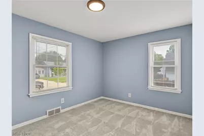 1064 Ray Street, Akron, OH 44306 - Photo 14