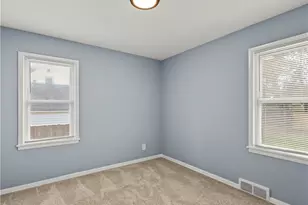 1064 Ray St, Akron, OH 44306 - Photo 16