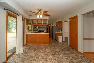 498 Herbert Rd, Akron, OH 44312 - Photo 18