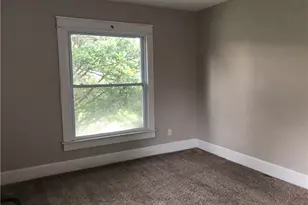 942 Locust Ave, Zanesville, OH 43701 - Photo 10