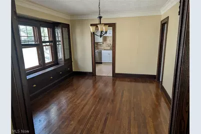 2029 Elbur Avenue #Up, Oakwood, OH 44107 - Photo 4